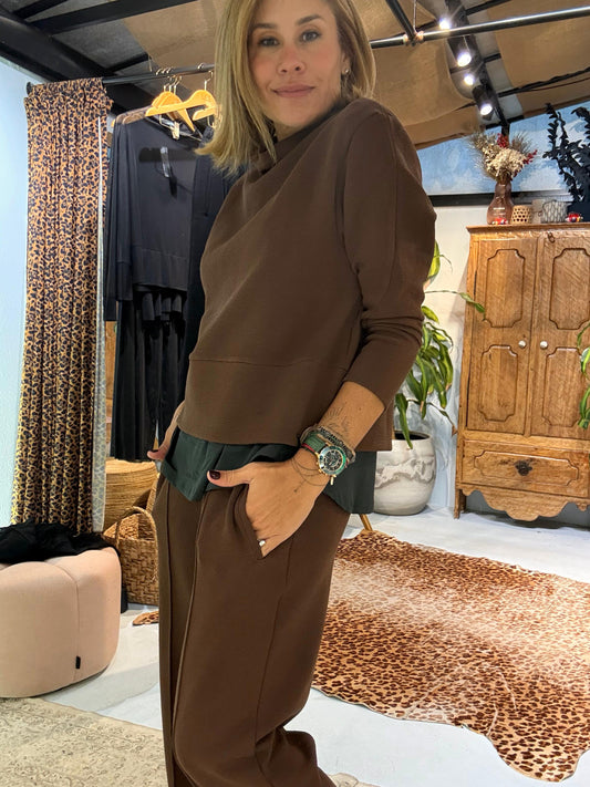 Calça Claudia Boucle Café