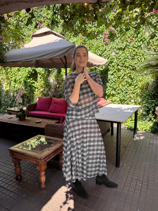 Saia Laise Tule Chess